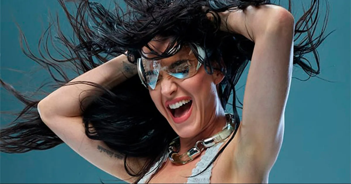 Katy Perry está de vuelta con 143, su sexto álbum de estudio